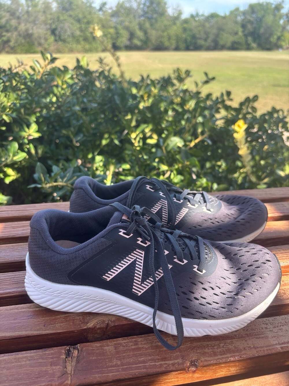 New Balance DRFT Running Shoes Size 7 Gray Pink
